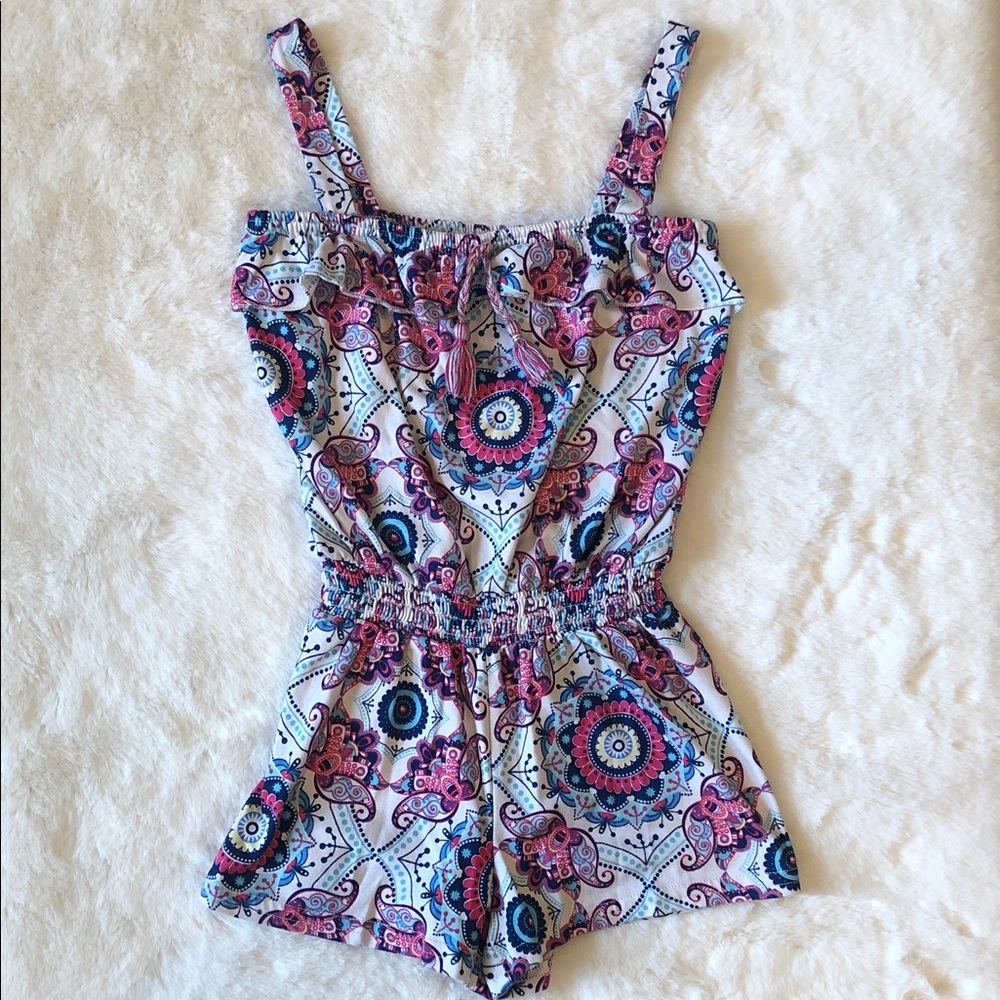 One Step Up- Girls Pink and Blue Paisley Romper Size M 5/6